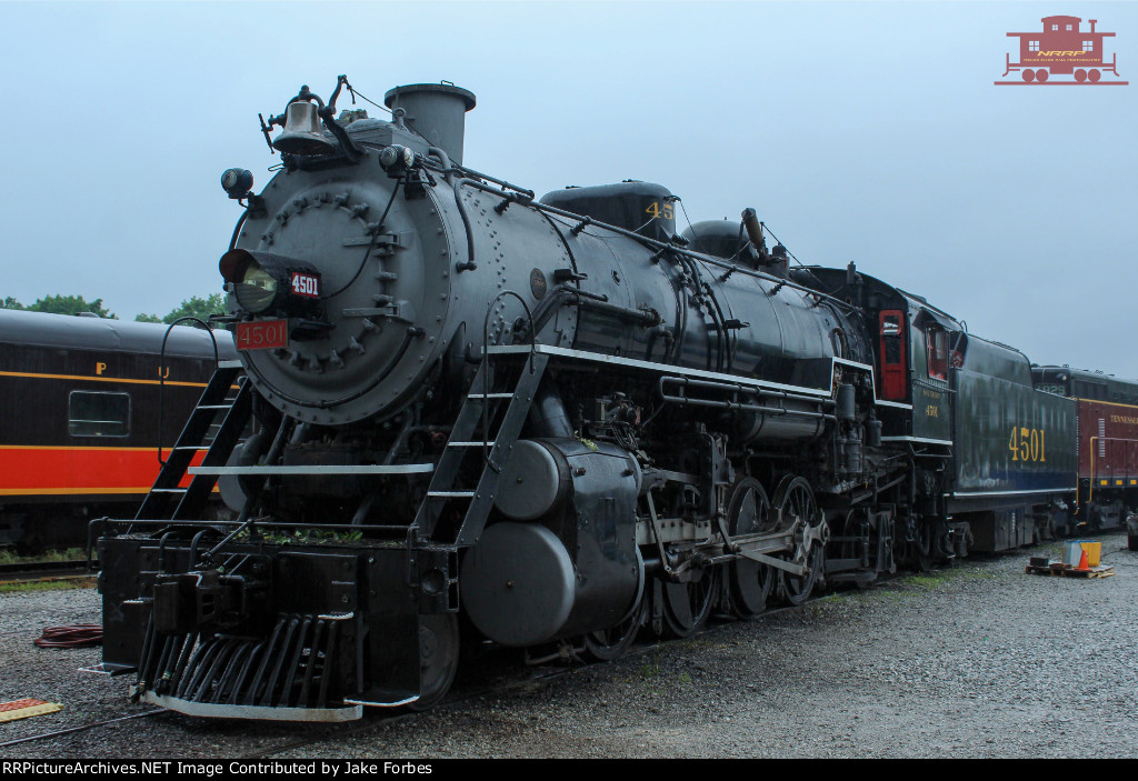 Southern 4501 resting at East Chattanooga.